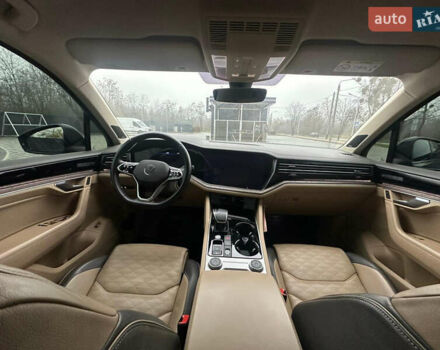 Синий Фольксваген Туарег, объемом двигателя 3 л и пробегом 115 тыс. км за 55000 $, фото 14 на Automoto.ua