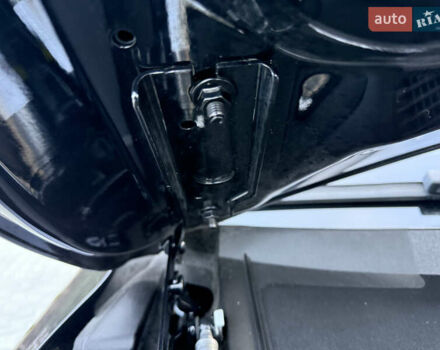 Синий Фольксваген Туарег, объемом двигателя 3.96 л и пробегом 122 тыс. км за 61900 $, фото 81 на Automoto.ua