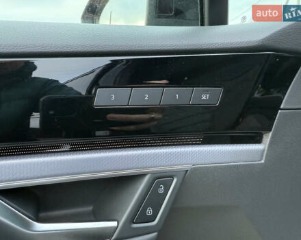 Синий Фольксваген Туарег, объемом двигателя 3.96 л и пробегом 122 тыс. км за 61900 $, фото 36 на Automoto.ua