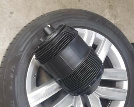 Синій Фольксваген Туарег, об'ємом двигуна 3 л та пробігом 107 тис. км за 37500 $, фото 19 на Automoto.ua