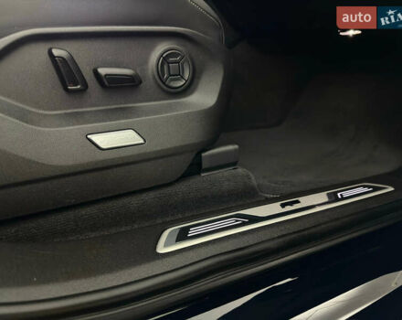 Синій Фольксваген Туарег, об'ємом двигуна 3 л та пробігом 117 тис. км за 52999 $, фото 56 на Automoto.ua