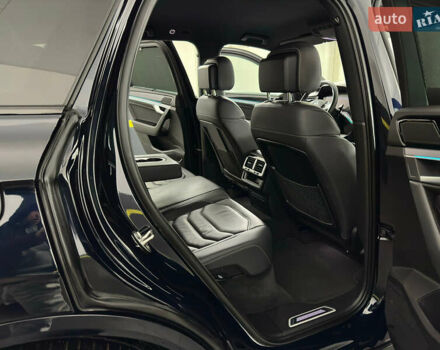 Синій Фольксваген Туарег, об'ємом двигуна 3 л та пробігом 117 тис. км за 52999 $, фото 46 на Automoto.ua