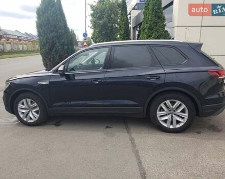 Синій Фольксваген Туарег, об'ємом двигуна 3 л та пробігом 107 тис. км за 37500 $, фото 8 на Automoto.ua