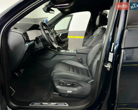 Синій Фольксваген Туарег, об'ємом двигуна 3 л та пробігом 117 тис. км за 52999 $, фото 65 на Automoto.ua