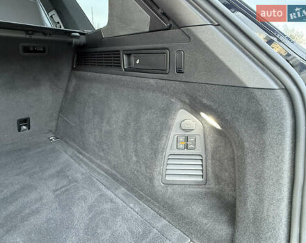 Синий Фольксваген Туарег, объемом двигателя 3.96 л и пробегом 122 тыс. км за 61900 $, фото 53 на Automoto.ua