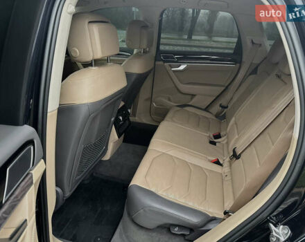 Синий Фольксваген Туарег, объемом двигателя 3 л и пробегом 115 тыс. км за 55000 $, фото 10 на Automoto.ua