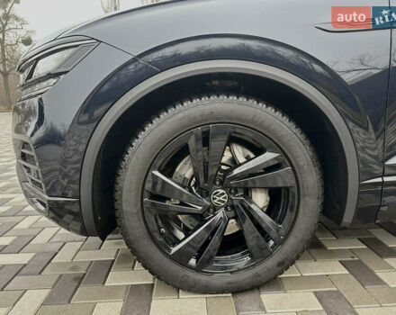 Синий Фольксваген Туарег, объемом двигателя 3 л и пробегом 115 тыс. км за 55000 $, фото 3 на Automoto.ua