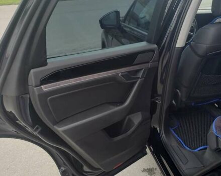 Синій Фольксваген Туарег, об'ємом двигуна 3 л та пробігом 107 тис. км за 37500 $, фото 7 на Automoto.ua