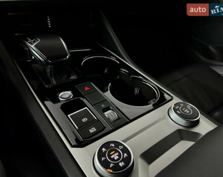 Синій Фольксваген Туарег, об'ємом двигуна 3 л та пробігом 117 тис. км за 52999 $, фото 76 на Automoto.ua