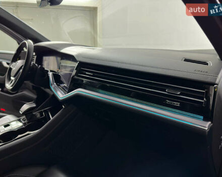 Синій Фольксваген Туарег, об'ємом двигуна 3 л та пробігом 117 тис. км за 52999 $, фото 55 на Automoto.ua