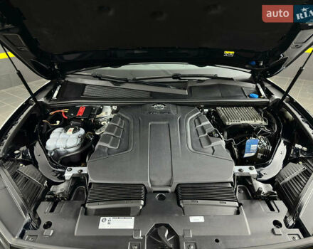 Синій Фольксваген Туарег, об'ємом двигуна 3 л та пробігом 117 тис. км за 52999 $, фото 87 на Automoto.ua