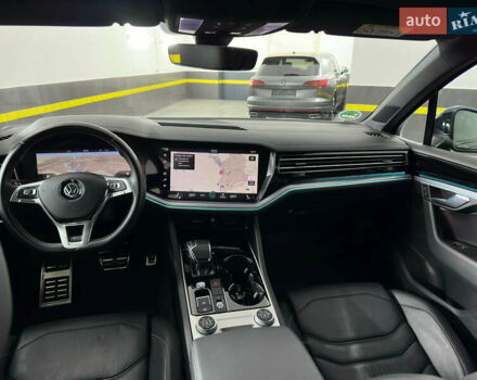 Синій Фольксваген Туарег, об'ємом двигуна 3 л та пробігом 117 тис. км за 52999 $, фото 70 на Automoto.ua