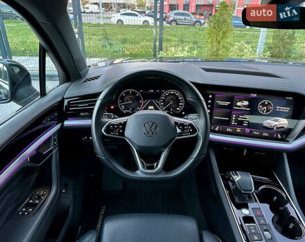 Синий Фольксваген Туарег, объемом двигателя 3 л и пробегом 74 тыс. км за 68700 $, фото 48 на Automoto.ua