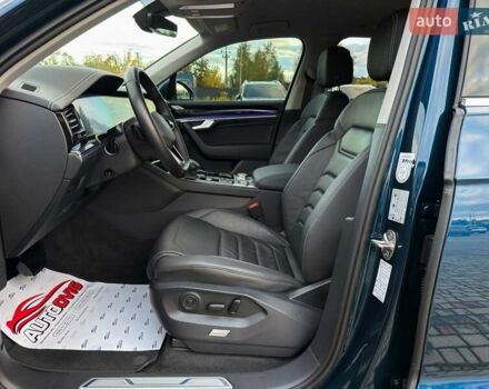 Синий Фольксваген Туарег, объемом двигателя 3 л и пробегом 51 тыс. км за 59999 $, фото 37 на Automoto.ua