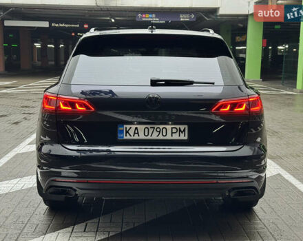 Синий Фольксваген Туарег, объемом двигателя 3 л и пробегом 74 тыс. км за 62700 $, фото 3 на Automoto.ua