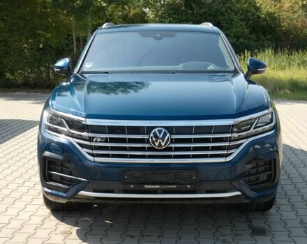 Синий Фольксваген Туарег, объемом двигателя 3 л и пробегом 12 тыс. км за 42500 $, фото 1 на Automoto.ua