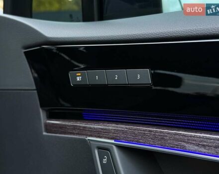 Синий Фольксваген Туарег, объемом двигателя 3 л и пробегом 51 тыс. км за 59999 $, фото 82 на Automoto.ua