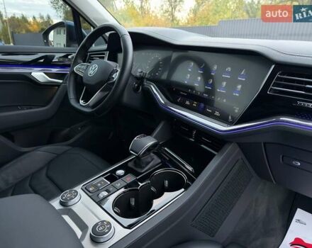 Синий Фольксваген Туарег, объемом двигателя 3 л и пробегом 51 тыс. км за 59999 $, фото 89 на Automoto.ua