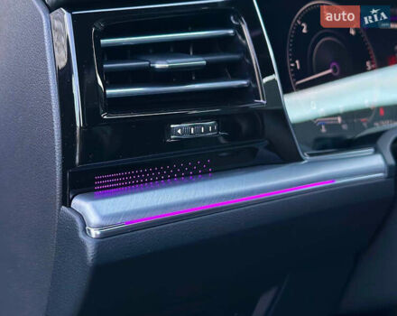 Синий Фольксваген Туарег, объемом двигателя 3 л и пробегом 74 тыс. км за 68700 $, фото 25 на Automoto.ua