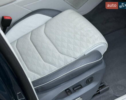 Синій Фольксваген Туарег, об'ємом двигуна 2.97 л та пробігом 145 тис. км за 54800 $, фото 29 на Automoto.ua