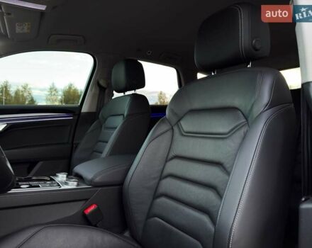 Синий Фольксваген Туарег, объемом двигателя 3 л и пробегом 51 тыс. км за 59999 $, фото 38 на Automoto.ua