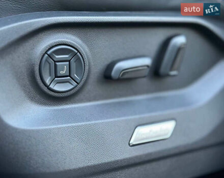 Синий Фольксваген Туарег, объемом двигателя 3 л и пробегом 74 тыс. км за 68700 $, фото 27 на Automoto.ua