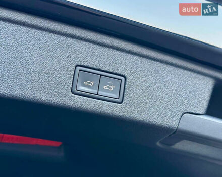 Синий Фольксваген Туарег, объемом двигателя 3 л и пробегом 74 тыс. км за 68700 $, фото 51 на Automoto.ua