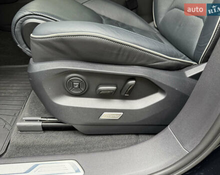 Синий Фольксваген Туарег, объемом двигателя 3 л и пробегом 74 тыс. км за 62700 $, фото 17 на Automoto.ua