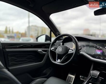 Синий Фольксваген Туарег, объемом двигателя 3 л и пробегом 83 тыс. км за 60900 $, фото 25 на Automoto.ua