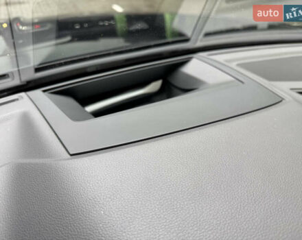 Синий Фольксваген Туарег, объемом двигателя 3 л и пробегом 74 тыс. км за 62700 $, фото 20 на Automoto.ua