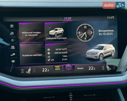 Синий Фольксваген Туарег, объемом двигателя 3 л и пробегом 74 тыс. км за 68700 $, фото 37 на Automoto.ua