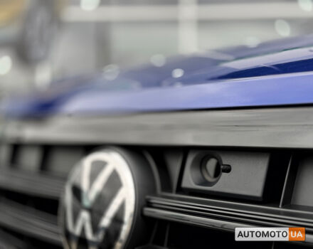 Синий Фольксваген Туарег, объемом двигателя 3 л и пробегом 83 тыс. км за 60900 $, фото 3 на Automoto.ua