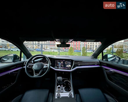 Синий Фольксваген Туарег, объемом двигателя 3 л и пробегом 74 тыс. км за 68700 $, фото 47 на Automoto.ua