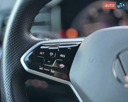 Синий Фольксваген Туарег, объемом двигателя 3 л и пробегом 74 тыс. км за 68700 $, фото 32 на Automoto.ua