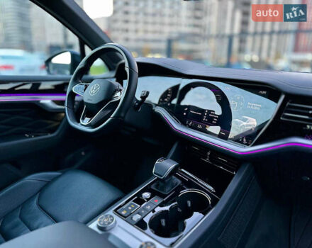 Синий Фольксваген Туарег, объемом двигателя 3 л и пробегом 74 тыс. км за 68700 $, фото 57 на Automoto.ua