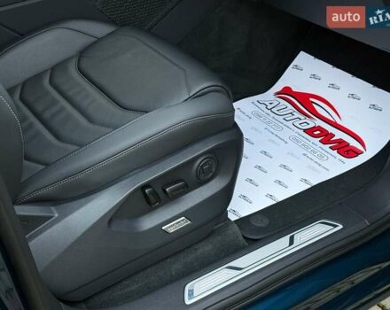 Синий Фольксваген Туарег, объемом двигателя 3 л и пробегом 51 тыс. км за 59999 $, фото 86 на Automoto.ua