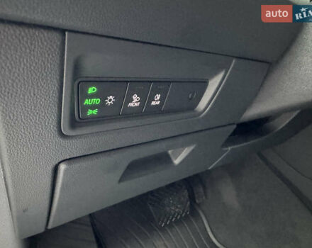 Синий Фольксваген Туарег, объемом двигателя 3 л и пробегом 74 тыс. км за 62700 $, фото 19 на Automoto.ua