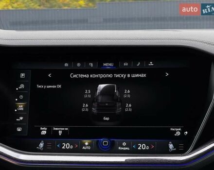 Синий Фольксваген Туарег, объемом двигателя 3 л и пробегом 51 тыс. км за 59999 $, фото 101 на Automoto.ua