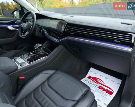 Синий Фольксваген Туарег, объемом двигателя 3 л и пробегом 51 тыс. км за 59999 $, фото 88 на Automoto.ua