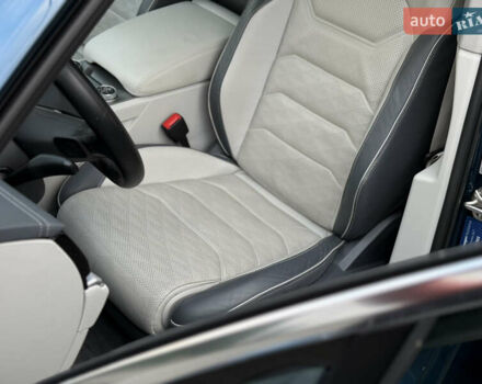 Синій Фольксваген Туарег, об'ємом двигуна 2.97 л та пробігом 145 тис. км за 54800 $, фото 19 на Automoto.ua