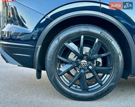 Синий Фольксваген Туарег, объемом двигателя 3 л и пробегом 74 тыс. км за 68700 $, фото 19 на Automoto.ua