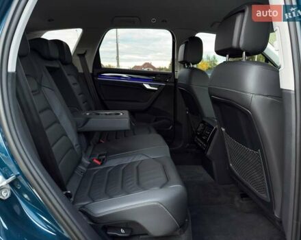 Синий Фольксваген Туарег, объемом двигателя 3 л и пробегом 51 тыс. км за 59999 $, фото 75 на Automoto.ua