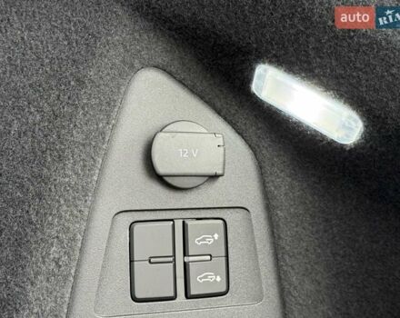 Синій Фольксваген Туарег, об'ємом двигуна 3 л та пробігом 83 тис. км за 54499 $, фото 28 на Automoto.ua