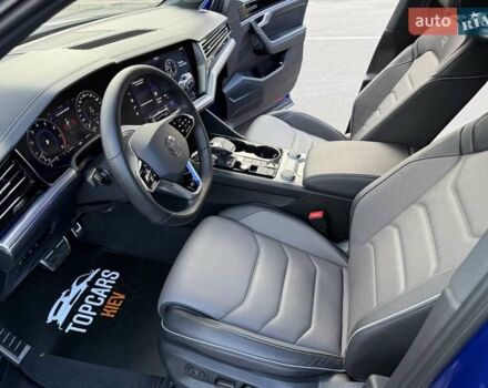 Синий Фольксваген Туарег, объемом двигателя 3 л и пробегом 79 тыс. км за 62500 $, фото 28 на Automoto.ua