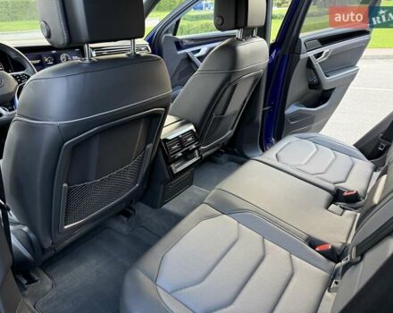 Синий Фольксваген Туарег, объемом двигателя 3 л и пробегом 79 тыс. км за 62500 $, фото 35 на Automoto.ua