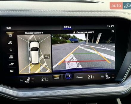 Синий Фольксваген Туарег, объемом двигателя 3 л и пробегом 79 тыс. км за 62500 $, фото 70 на Automoto.ua