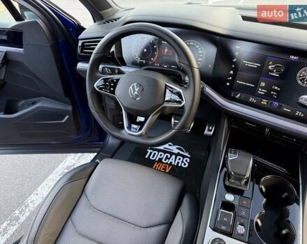 Синий Фольксваген Туарег, объемом двигателя 3 л и пробегом 79 тыс. км за 62500 $, фото 59 на Automoto.ua