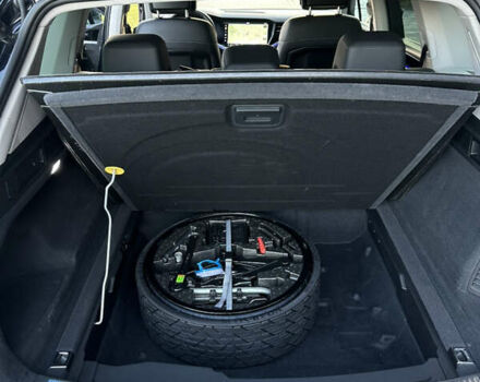 Синий Фольксваген Туарег, объемом двигателя 2.97 л и пробегом 49 тыс. км за 65999 $, фото 21 на Automoto.ua