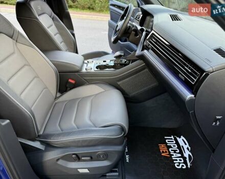 Синий Фольксваген Туарег, объемом двигателя 3 л и пробегом 79 тыс. км за 62500 $, фото 52 на Automoto.ua