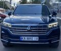 Синий Фольксваген Туарег, объемом двигателя 3 л и пробегом 55 тыс. км за 64900 $, фото 2 на Automoto.ua